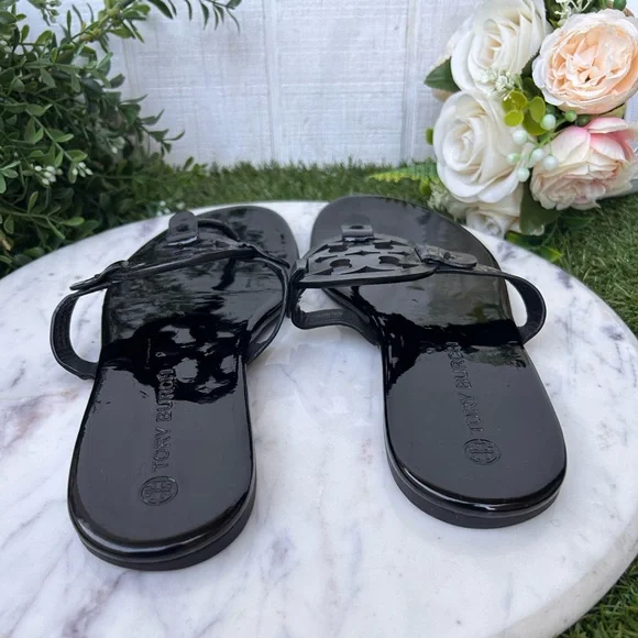 Tory Burch Miller Black soft sandal patent leather Size 8 gently used - Picture 9 of 16